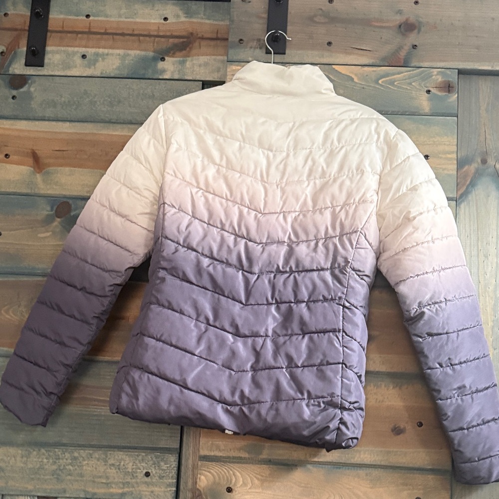 Elegant Women's Ombre Puffer Jacket - Cream and Purple - Picture 8 of 10